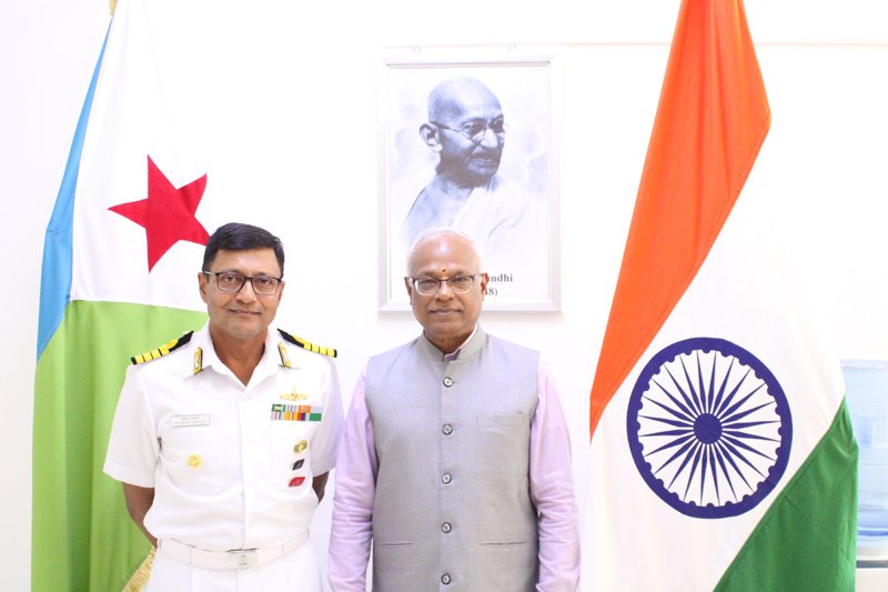 CMDE Devanshu Rastogi, C.O. of INS Tarkash paid a courtesy call on the Ambassador (25 April 2023)
